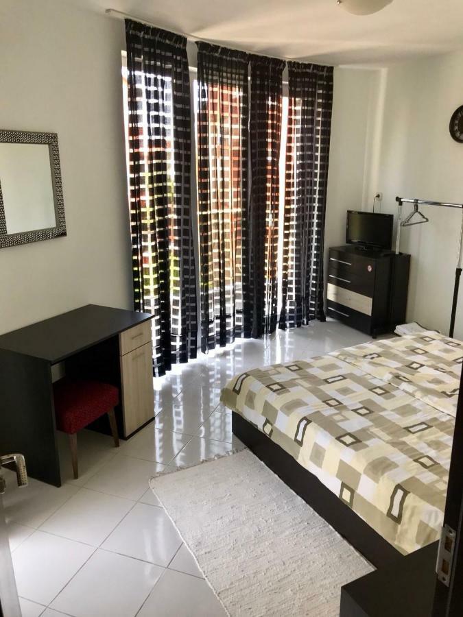 Helga Apartment Обзор Екстер'єр фото