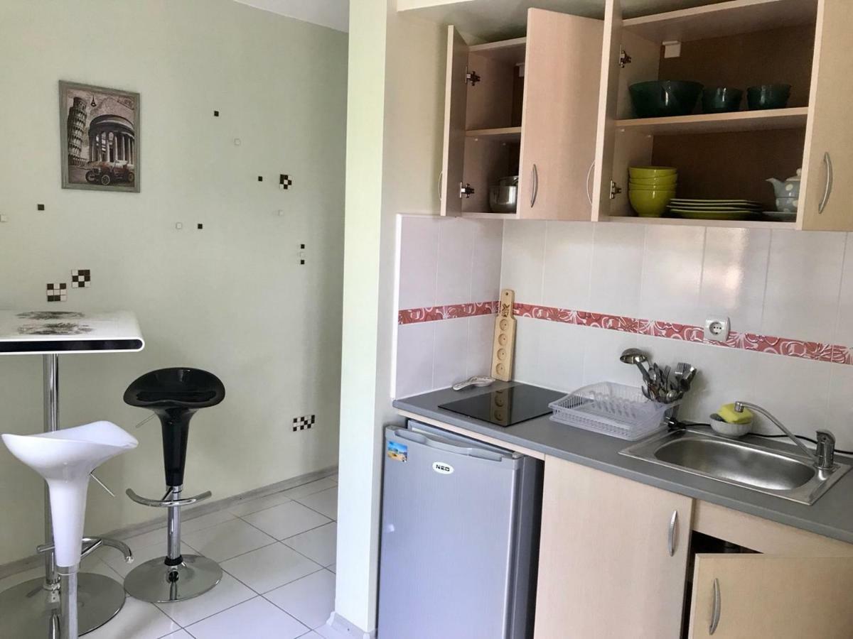Helga Apartment Обзор Екстер'єр фото